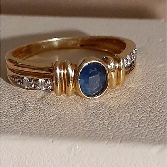 18k solid yellow gold blue sapphire and diamond ring size 6 marked 750 - Picture 1 of 6
